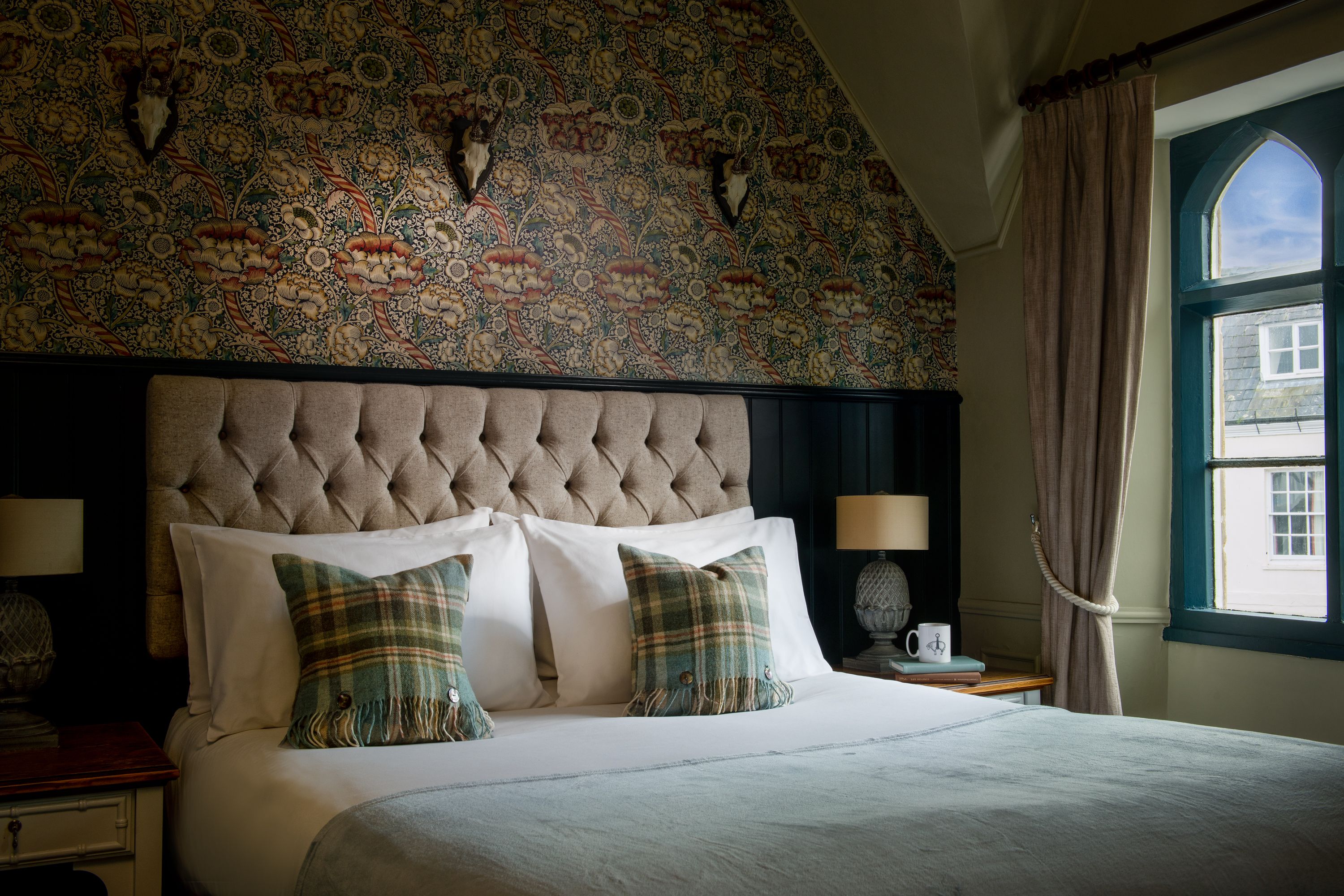 signature bedroom at the fleece with view